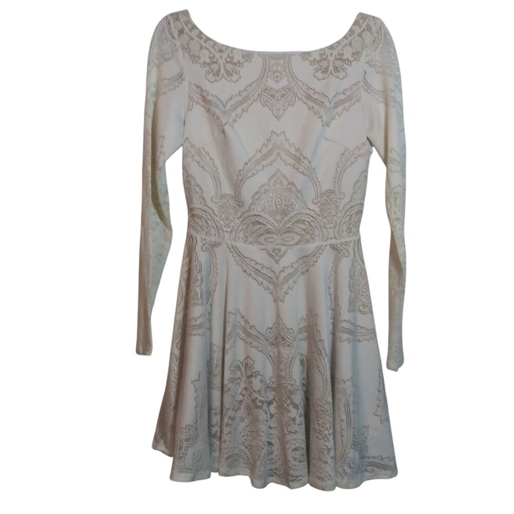 Bebe Elegant Snow White Lace Long Sleeve Fit and Flare Dress Event Boho Size M